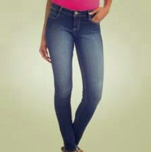 No boundaries skinny jeans